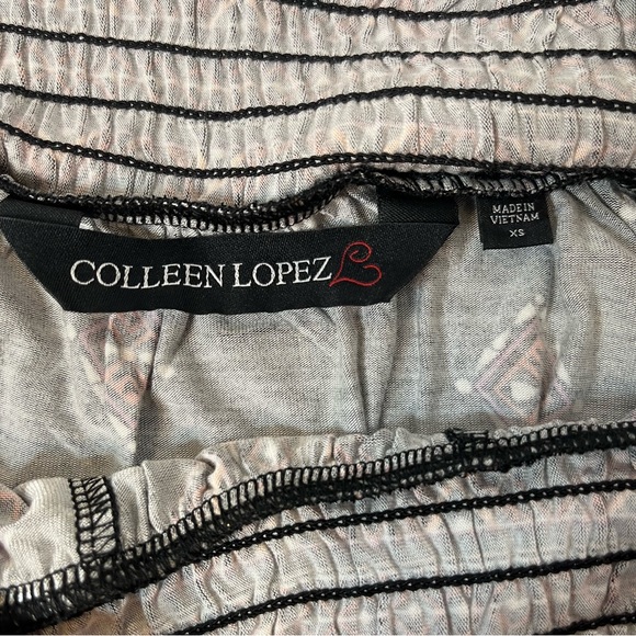 Colleen Lopez Off The Shoulder Oversized Patterned Black Red Peplum Top XS New! - Picture 3 of 12